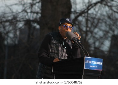 Bronx, New York/New York-03-31-2020:Spike Lee For Bernie Sanders