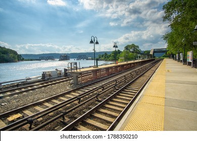 Bronx, NY / USA - 8/1/2020: A Landscape View Of The MetroNorth Spuyten Duyvil Train Station And The Spuyten Duyvil Creek