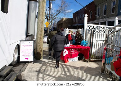 Bronx, NYU.S.-02 18 2022: SAPNA NYC partnered with NY Common Pantry, NYC Health Hospitals, Test  Trace Corps and Apicha Community Health Center teamed up for a community health fair