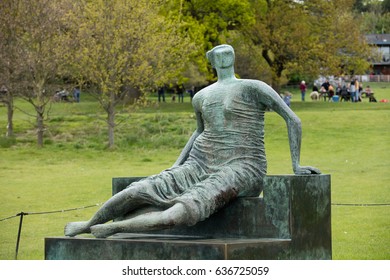 Draped Seated Woman Images Stock Photos Vectors Shutterstock