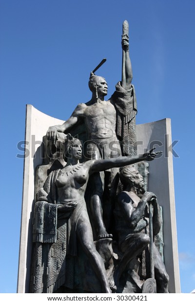 Bronze Statue Depicting Maori Wellington Harbourfront Stock Photo (Edit ...