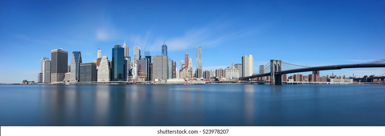 Brooklyn Bridge And Downtown Manhattan Skyline In New York City