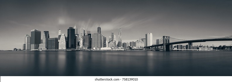 Brooklyn Bridge And Downtown Manhattan Skyline In New York City