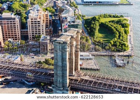 Similar – Foto Bild Brooklyn Bridge im Sonnenuntergang mit Schnee und Sonne