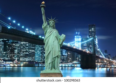 1,580 Brooklyn bridge and statue of liberty Stock Photos, Images ...