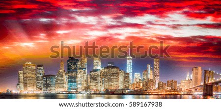 Similar – Foto Bild Brooklyn Bridge im Sonnenuntergang mit Schnee und Sonne