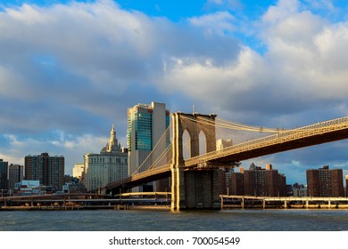 Brooklyn Bridge view and Manhattan skyline Brooklyn Bridge