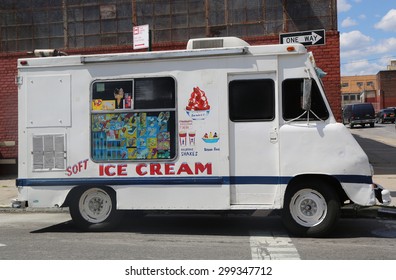 BROOKLYN, NEW YORK - JULY 23, 2015: Ice Cream Truck In Brooklyn. 