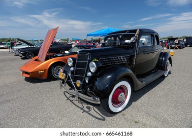 105 1935 Ford Images, Stock Photos & Vectors | Shutterstock