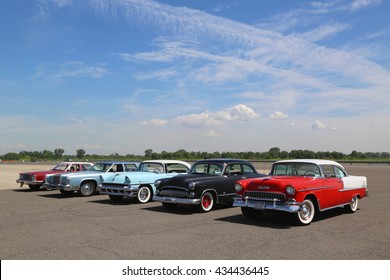 BROOKLYN, NEW YORK - JUNE 8, 2014: Historical American Made Cars On Display At The Antique Automobile Association Of Brooklyn Annual Spring Car Show In Brooklyn, New York 