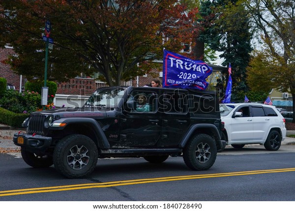 BROOKLYN, NEW YORK - OCTOBER 25, 2020: President\
Trump supporters participate at New York for Trump 2020 car parade\
in Brooklyn, New York