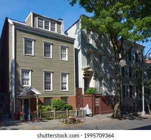 1,210 Brooklyn townhouse Images, Stock Photos & Vectors | Shutterstock