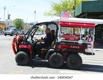 BROOKLYN, NY- MAY 27:FDNY EMS Rescue Vehicle  In Brooklyn, NY On May 27, 2013.The New York City Fire Department Bureau Of Emergency Medical Services, Or FDNY EMS, Was Establish On March 17, 1996