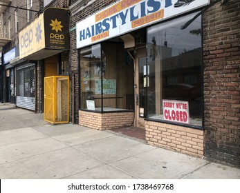 Brooklyn, NY/USA - 05/22/2020: Usually Busy 3rd Avenue In Bay Ridge Brooklyn Having Its Storefronts Closed And “closed” Signs Posted