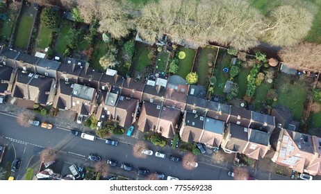 Broomfield Park London Streets Straight Down