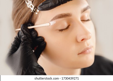 Brow Correction Master Wax Depilation Of Eyebrow Hair In Women.