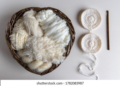 Brown Crochet Flower With White Textured Yarn 