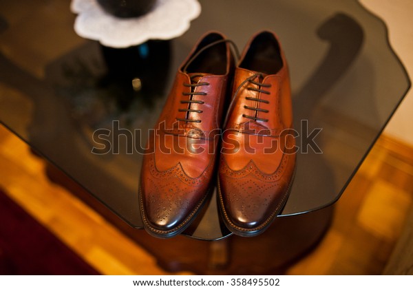 groom shoes leather