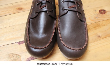 Brown Sperry Boat Shoes Made From Genuine Leather 