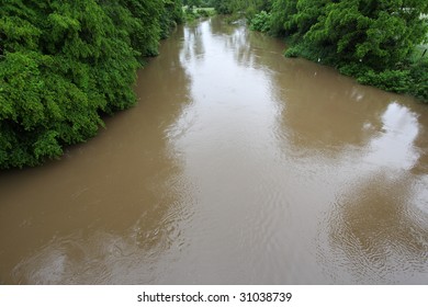 Brown Swollen River Overflows Banks Stock Photo 31038739 | Shutterstock