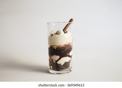 Brownie Cheesecake Parfait