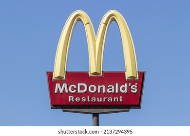 Brownsburg - Circa March 2022: McDonald's Restaurant. McDonald's Is Offering Employees Higher Hourly Wages, Paid Time Off, Backup Child Care And Tuition Payments.