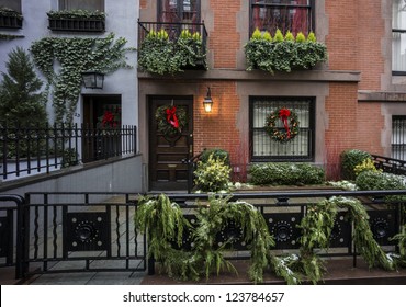 Brownstone Apartment On Upper East Side Of Manhattan At Christmas