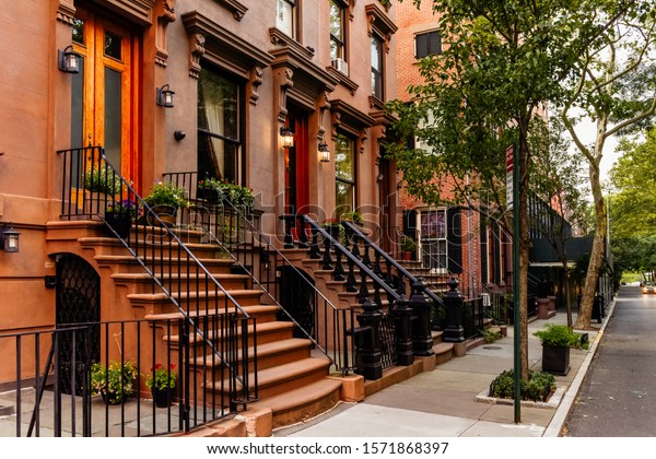 Brownstone Facades Row Houses Sunset Iconic Stock Photo 1571868397 ...