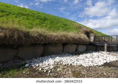 Bru Na Boinne Tomb Entrance With Some Rocks