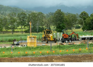 Bruce Highway Mackay To Townsville, Queensland, Australia - November 2021: Heavy Machinery Used For Highway Construction, Country Setting