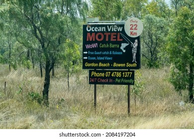 Bruce Highway Townsville To Mackay, Queensland, Australia - November 2021: Outdoor Advertising Billboard For Ocean View Motel