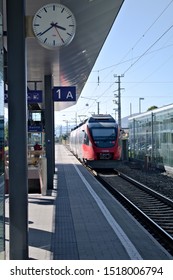 Bruck an der Grossglocknerstraße, Salzburger Land, Austria - September 21, 2019: Railway station with the train to Wörgl departing - Shutterstock ID 1518006794