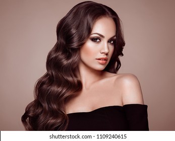 Imagenes Fotos De Stock Y Vectores Sobre Thick Curly Hair