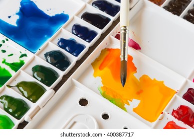 Brush Watercolor Palette Stock Photo 400387717 