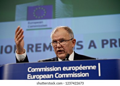 Brussels, Belgium. 22nd Nov. 2018.Press Conference By EU Commissioner Vytenis  Andriukaitis  On The Health At A Glance Report. 
