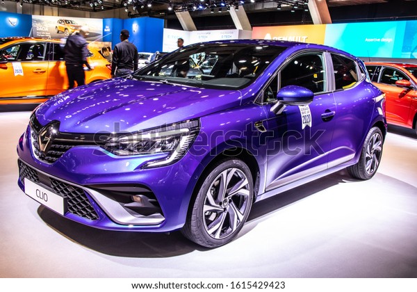 Brussels, Belgium, Jan 09, 2020: all-New Renault\
Clio V at Brussels Motor Show, fifth generation, CMF-B platform,\
car produced by\
Renault