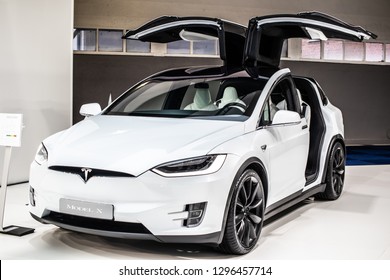 Tesla Model X Bilder Arkivbilder Og Vektorer Shutterstock