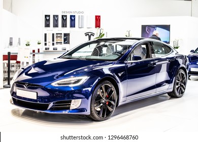 Blue Tesla Model S Images Stock Photos Vectors Shutterstock