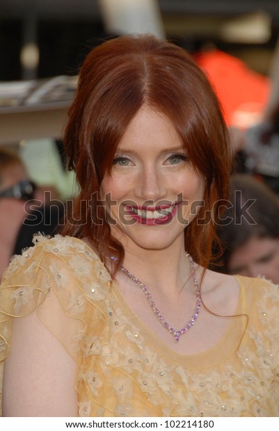 Descubra Bryce Dallas Howard Twilight Saga Eclipse Imagenes De Stock En Hd Y Millones De Otras Fotos Ilustraciones Y Vectores En Stock Libres De Regalias En La Coleccion De Shutterstock Se Agregan Miles De Imagenes Nuevas De Alta Calidad Todos Los Dias