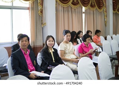 BUA KAEO KESORN SCHOOL,AMPHOE LAT LUM KAEO,PATHUMTANI THAILAND SEPTEMBER,2016 : Unidentified People Join To Retirement Party On September 29,2016 In Bua Kaeo Kesorn School,Patumtani,Thailand.