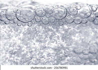 Bubbles in boiling water