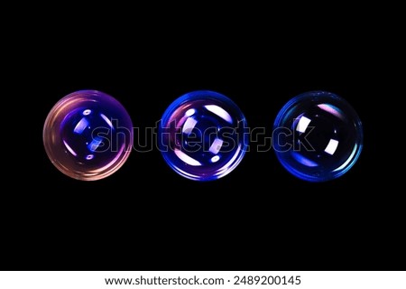BUBBLES ISOLATED ON BLACK BACKGROUND, GLOWING SPHERES DESIGN, SOAPY BACKDROP, WATER AIR DESIGN