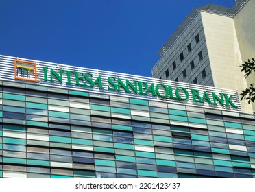 Bucharest, Romania - Aug, 2022: Intesa Sanpaolo Bank. Is A Banking Group Resulting From The Merger Between Banca Intesa And Sanpaolo IMI Based In Torre Intesa Sanpaolo, Turin, Italy.	
