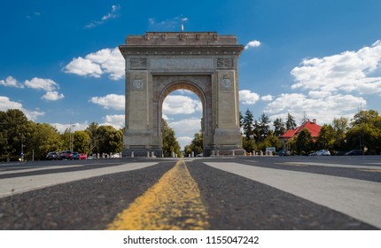 arcul de triumf images stock photos vectors shutterstock
