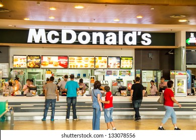 Mcdonalds Restaurant Images Stock Photos Vectors Shutterstock