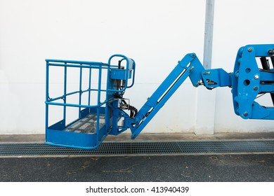 Bucket And Arm Boom Lift.