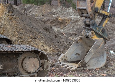 Bucket Digging Out Basement Construction Home Stock Photo Edit Now 1609533835