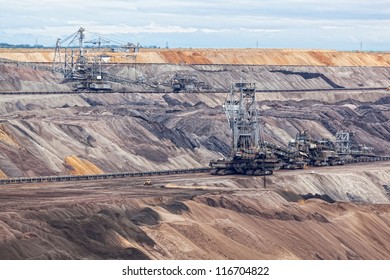 247 Large dragline Images, Stock Photos & Vectors | Shutterstock