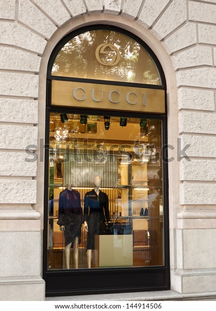gucci first store