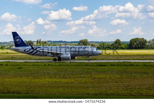 Budapest Hungary International Airport Aug 5 Stock Photo (Edit Now ...